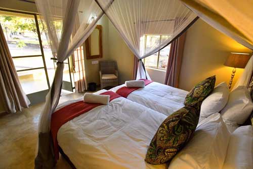 Robins Camp - Hwange Zimbabwe